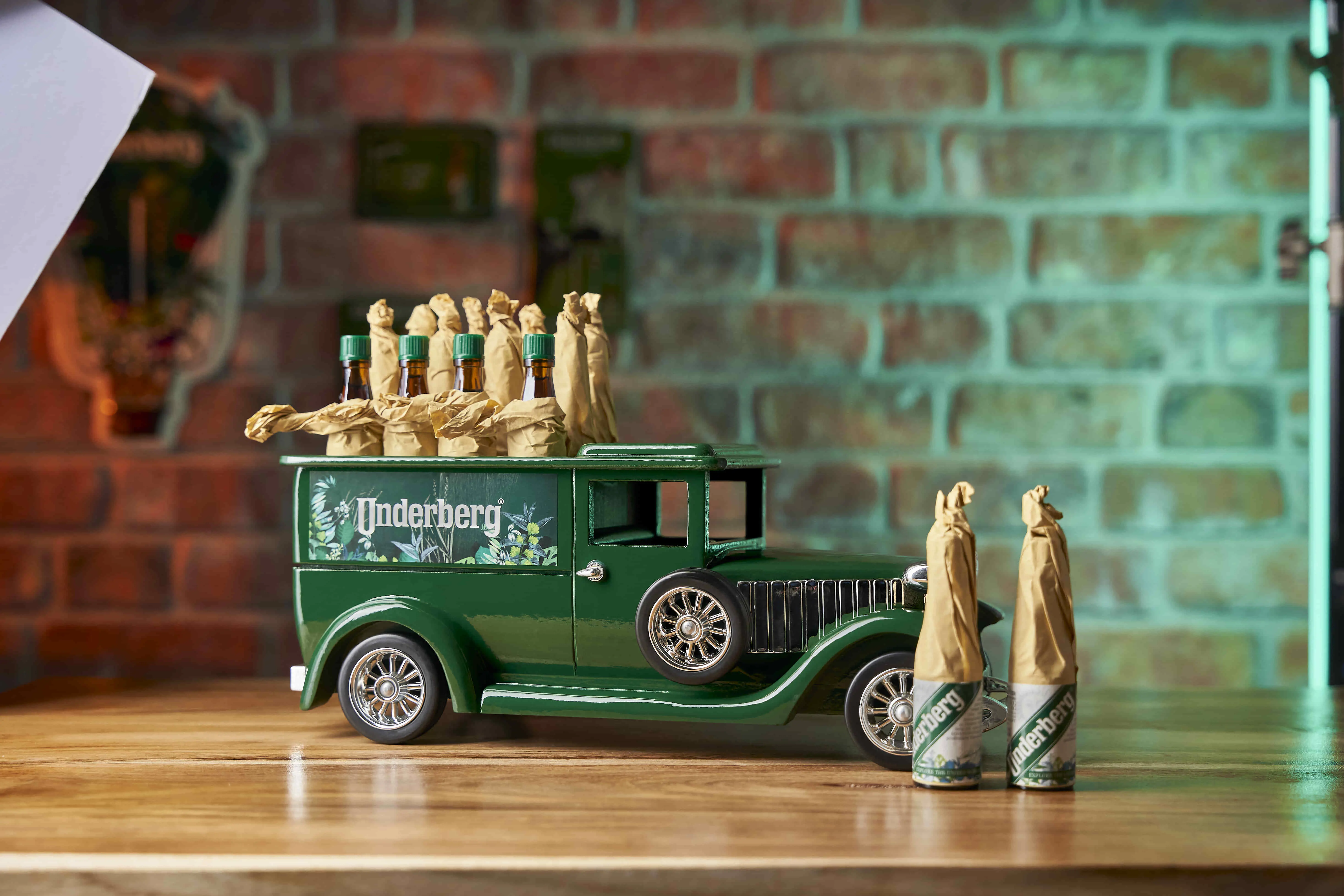 UNDEBERG Moods 2023_Truck Kräutermobil.jpg